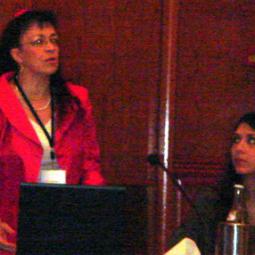 2008-06-27, Tunis, Symposium international de haut niveau de l'Organisation internationale de la Francophonie, avec Dilek Elveren