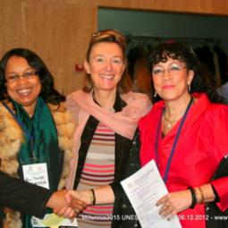 2012-12-03, Paris, UNESCO, Conférence internationale Millennia2015, avec Coumba Touré et Véronique Thouvenot
